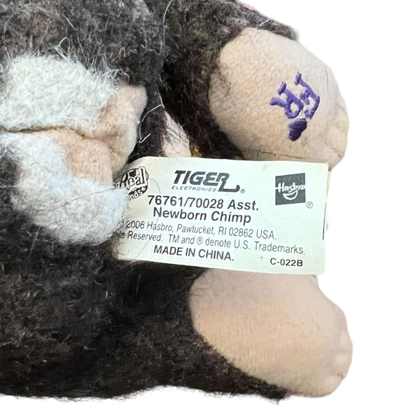 Hasbro Fur Real Friends Newborn Chimp Stuffed Animal - Picture 3 of 3